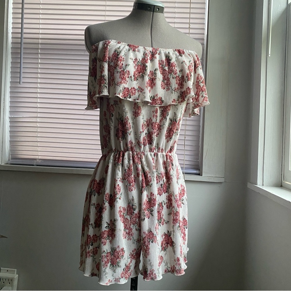 Women's Floral Romper Adjustable Neckline Size S